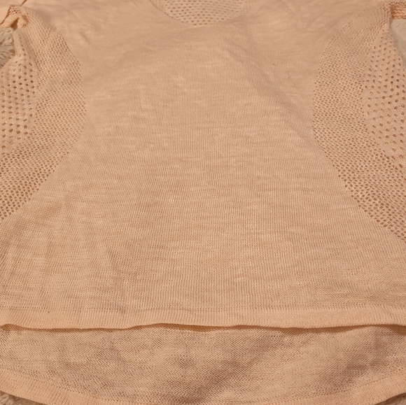 Like-New Lululemon Athletic Lightweight Sweater (NO SIZE TAG, SEE MEASUREMENTS) - Picture 6 of 16
